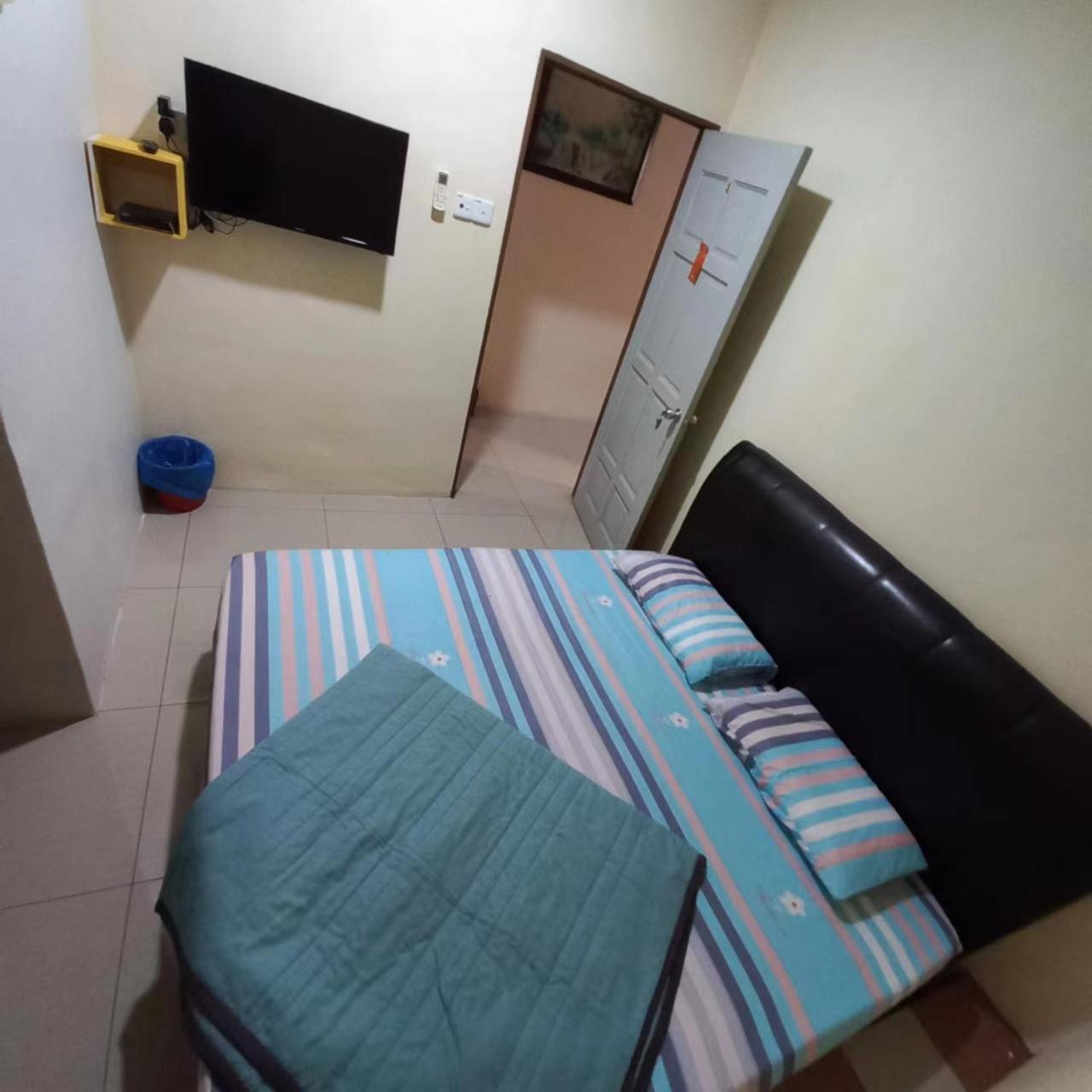 Happy Homestay Lukut Port Dickson Exterior photo